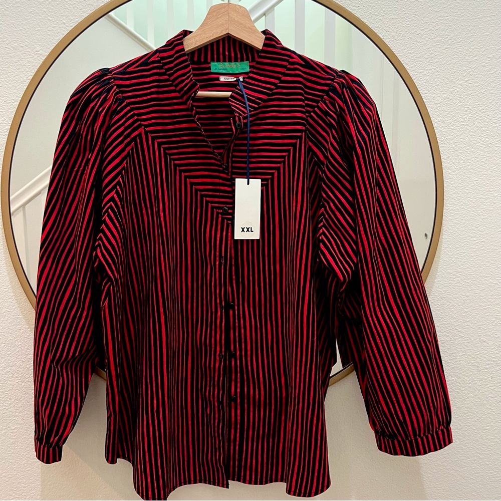 Clare V.   XXL top - with tags.